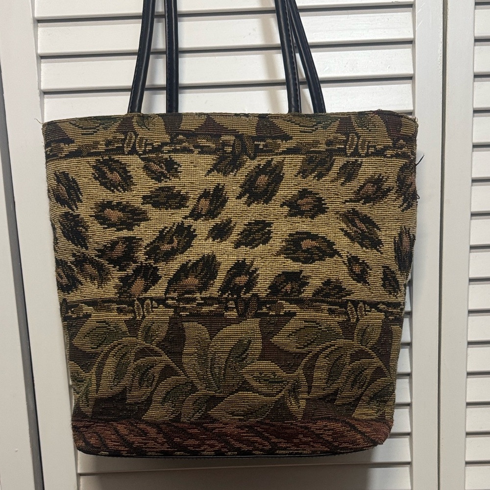 ***SOLD*** Bueno Leopard Print Tapestry Bag